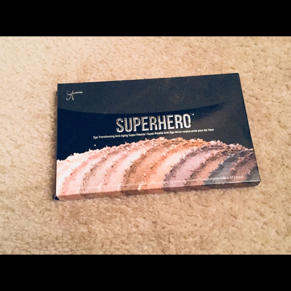 It Cosmetics  Brand New Superhero Shadow Palette - Picture 5 of 5